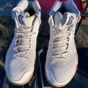 Kyrie 4 basketball shoes